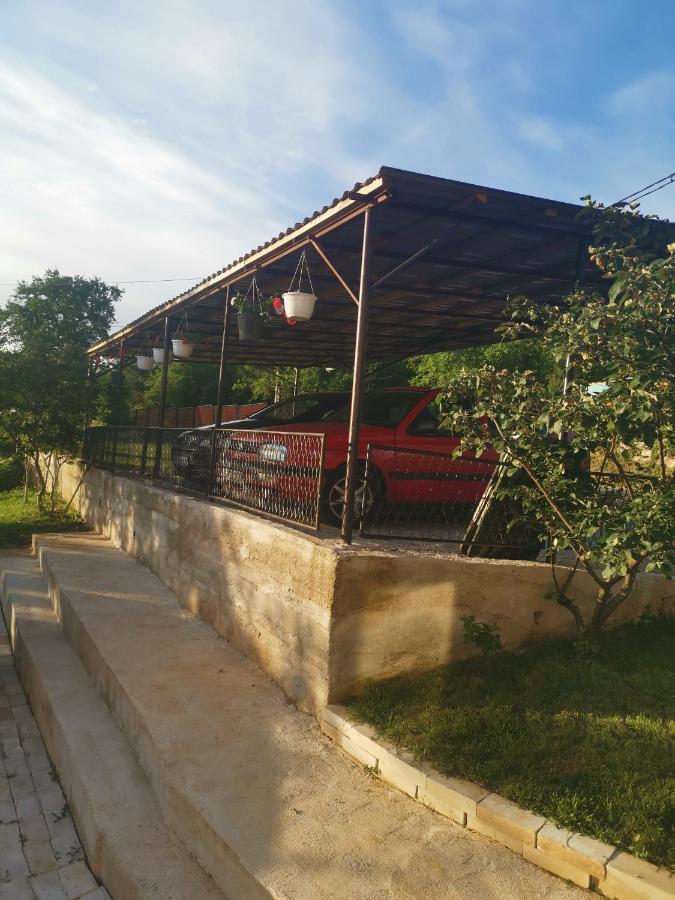 Apartman Nika โอโทชาส ภายนอก รูปภาพ
